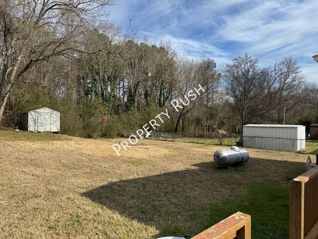 Building Photo - 32 Opal Rd