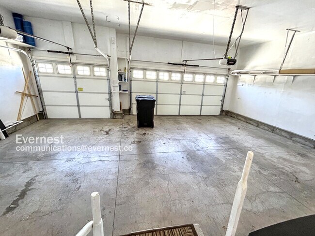 Building Photo - 2525 Half Chaps Ct