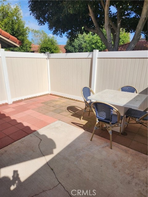 Building Photo - 22804 Chardonnay Dr