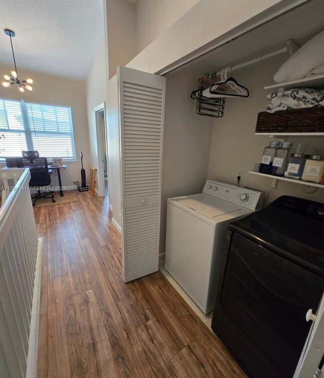 Building Photo - 806 SE 14th St