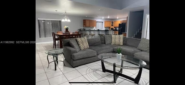 Building Photo - 3116 Tanglewylde Ave