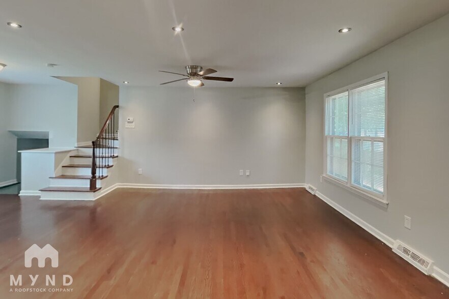 Building Photo - 6815 Saddle Ridge Rd