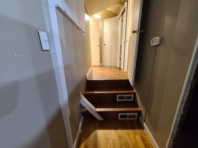 Building Photo - 227 Rockland Dr