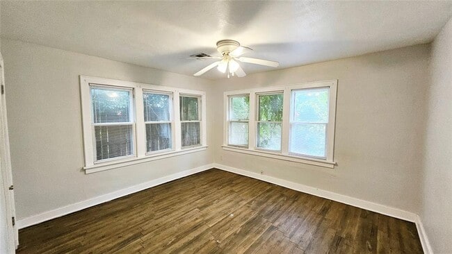 Building Photo - 2812 NW 23rd St