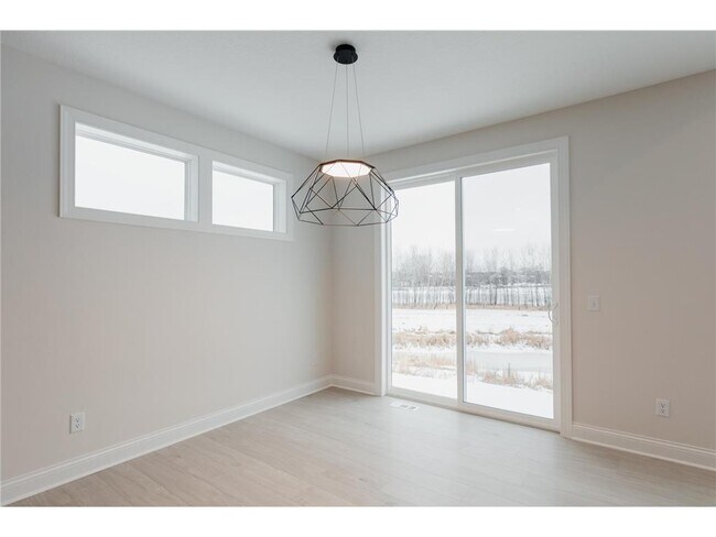 Building Photo - 13386 Fondant Trail N