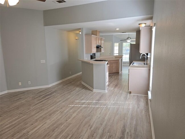 Building Photo - 4911 Edenbourgh Ln