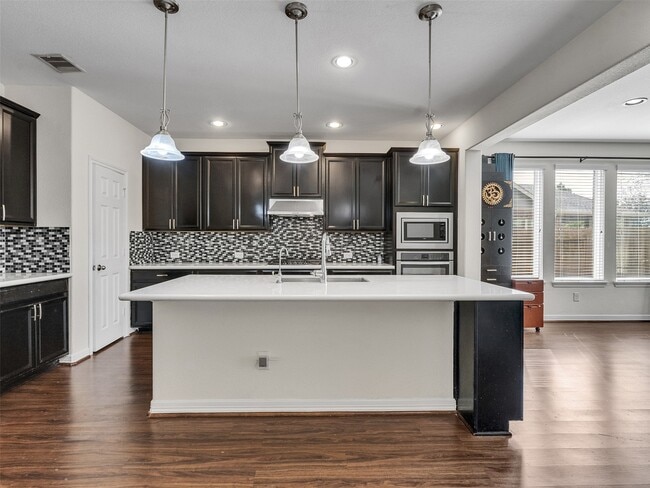 Building Photo - 11066 Walts Run Ln