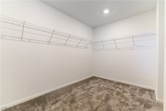 Building Photo - 10628 Silver Pond Ave