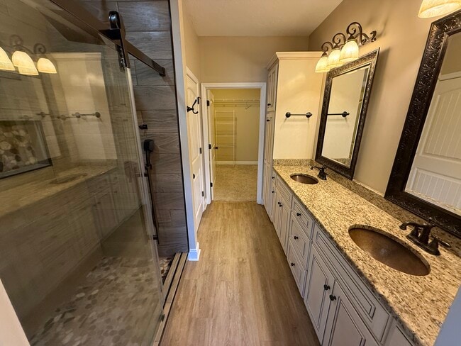 Building Photo - 1165 Indian Springs Trail