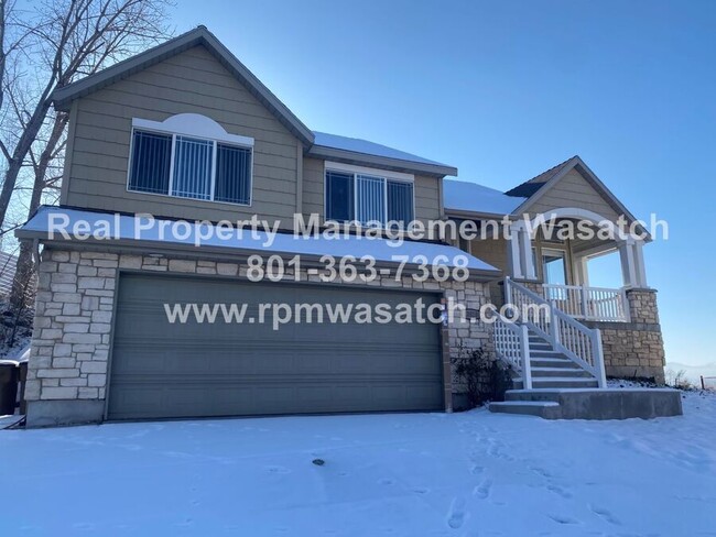 Primary Photo - Come See This Beautiful 4 Bedroom 3 Bathro...