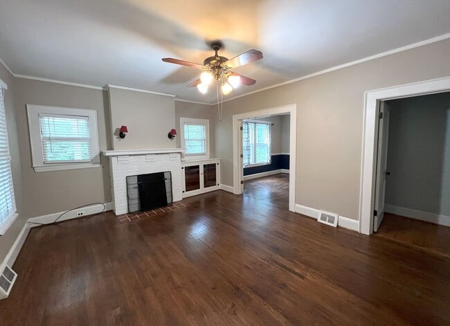Building Photo - FOR RENT Winston Salem