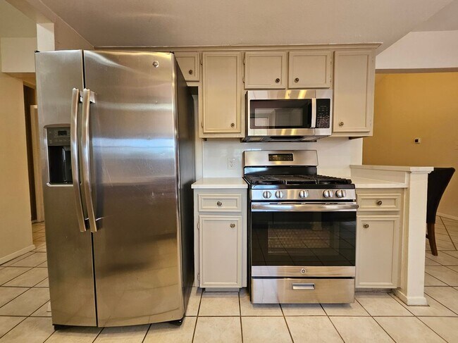 Building Photo - 1515 Desert Quail Ln
