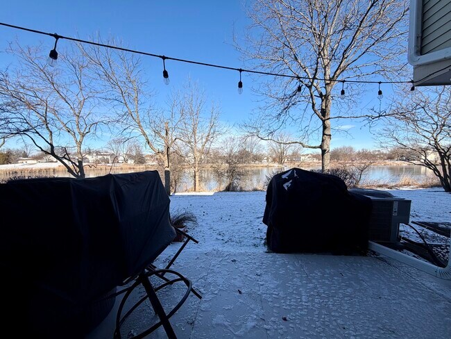 Building Photo - 2350 County Farm Ln