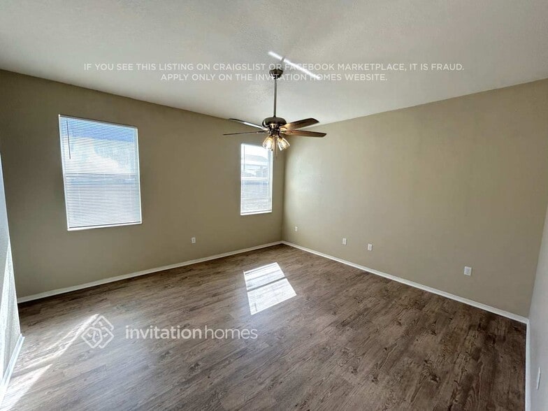 Building Photo - 6530 Evergreen Park Dr