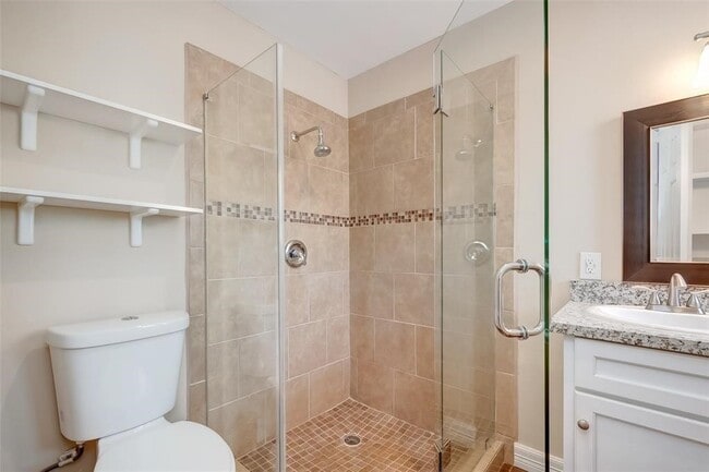 Building Photo - 12010 Mulholland Dr