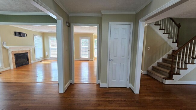 Building Photo - 4488 Penhurst Ct