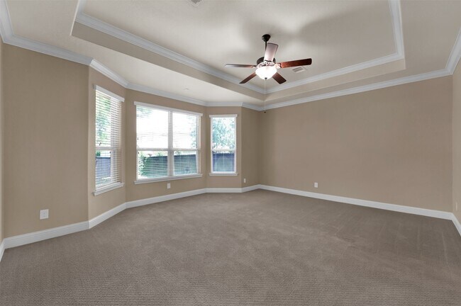Building Photo - 42 Caprice Bend Pl