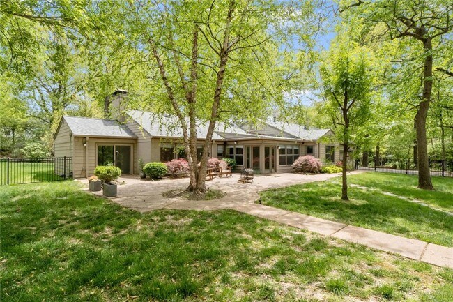 Building Photo - 101 Graybridge Rd