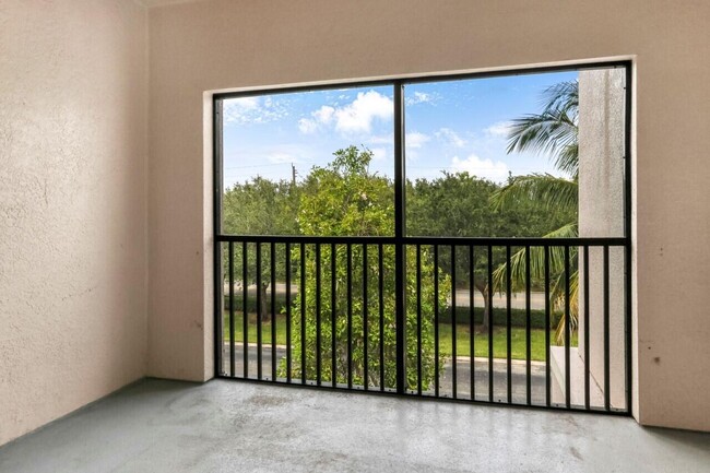 Building Photo - 3022 Alcazar Pl