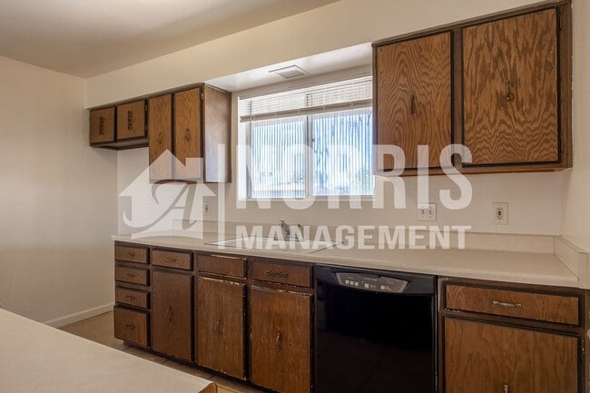 Building Photo - Great Location in Casa Grande!