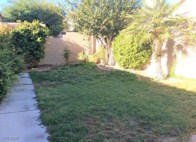 Building Photo - 1745 Park Mesa Ln