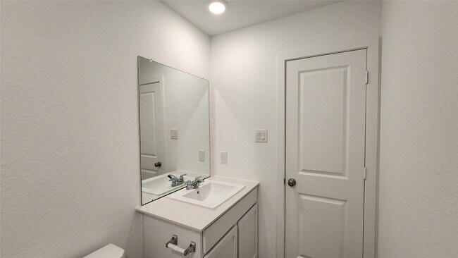 Building Photo - 26735 Feather Reed Dr