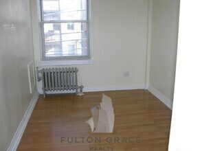 Building Photo - 1 bedroom in Chicago IL 60640