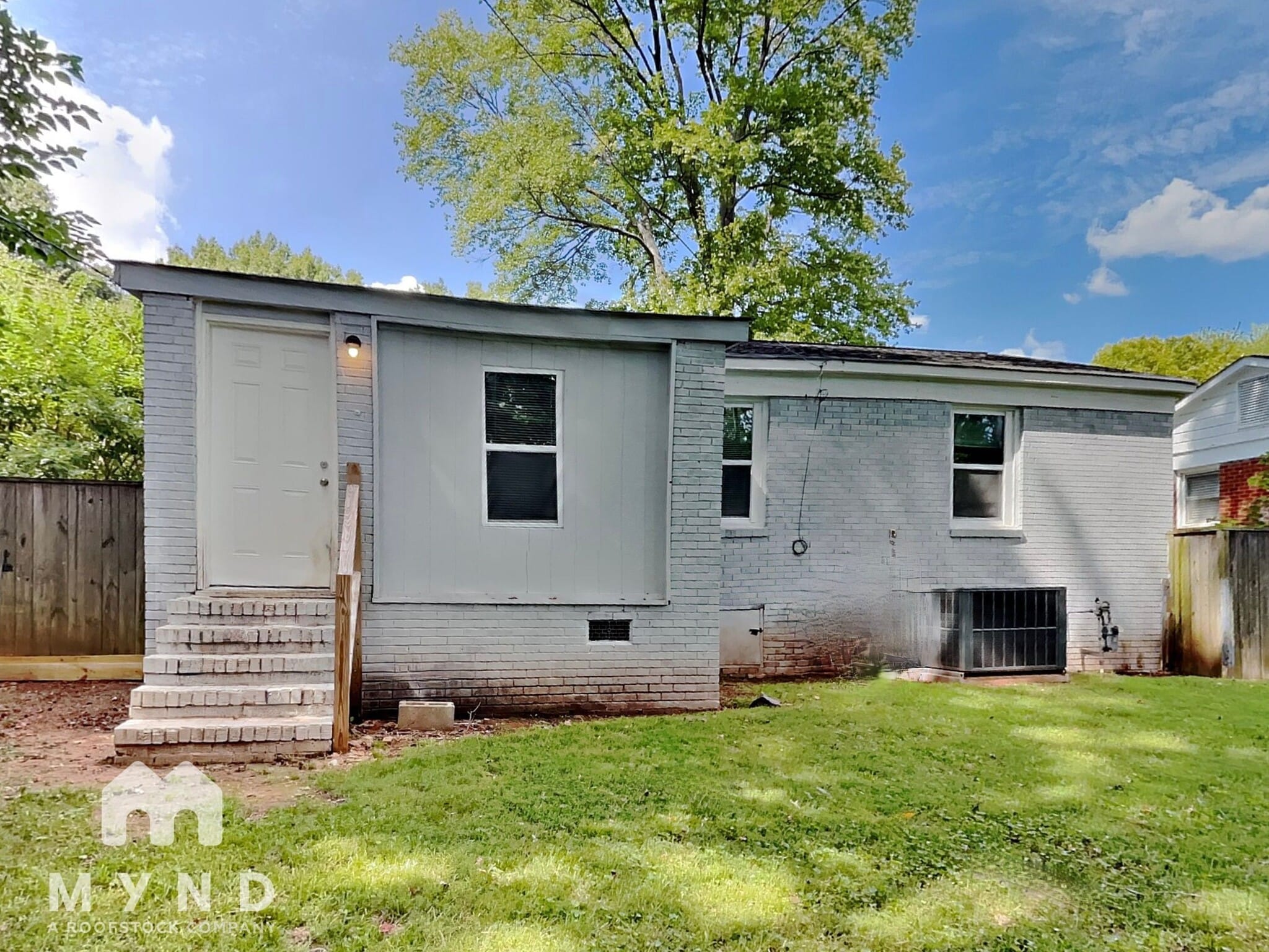 Building Photo - 505 Sinclair St