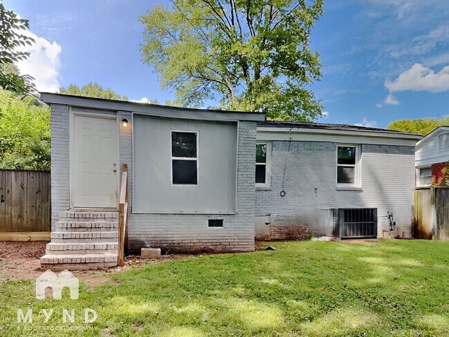 Building Photo - 505 Sinclair St