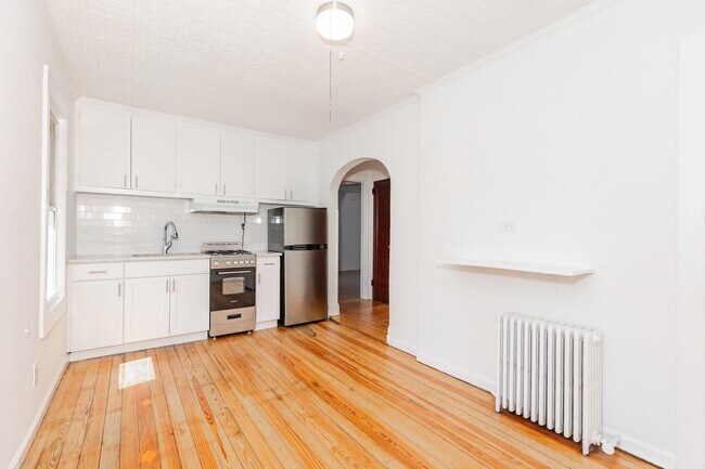 Building Photo - 17 S Pk Ave