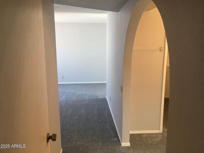 Building Photo - 5623 E Aster Dr