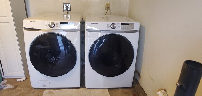 Building Photo - 3317 N Glenn Ave