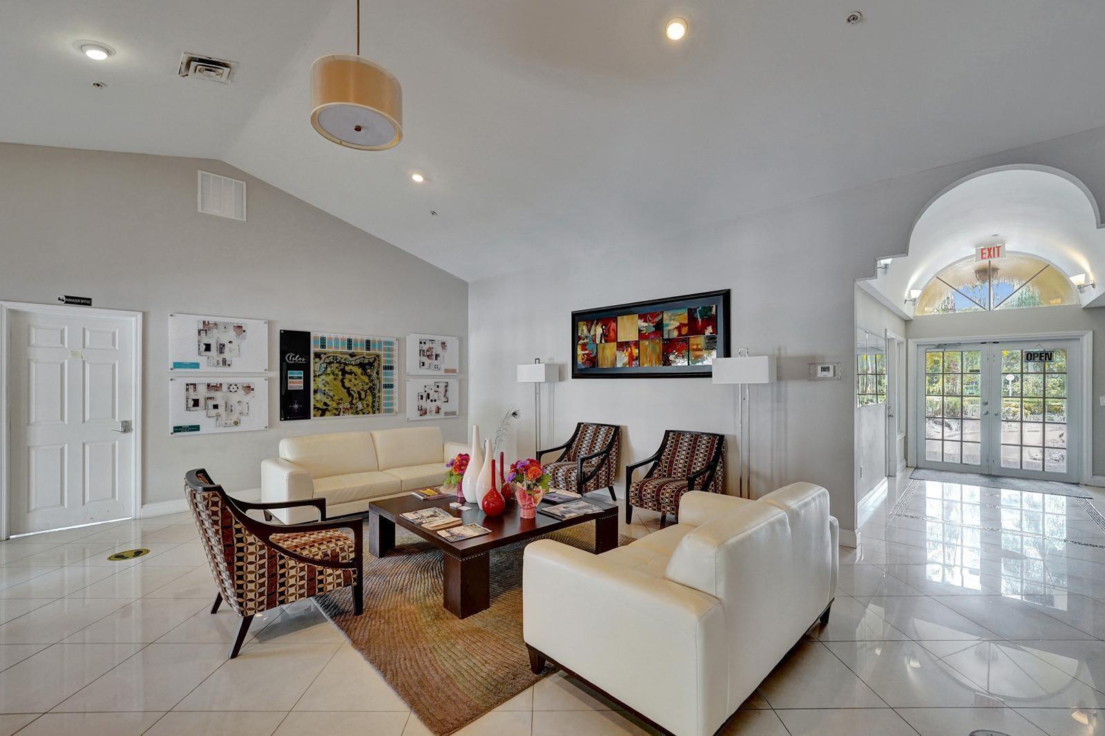 Building Photo - 12650 Vista Isles Dr
