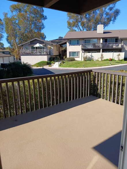 Building Photo - 809 Amigos Way