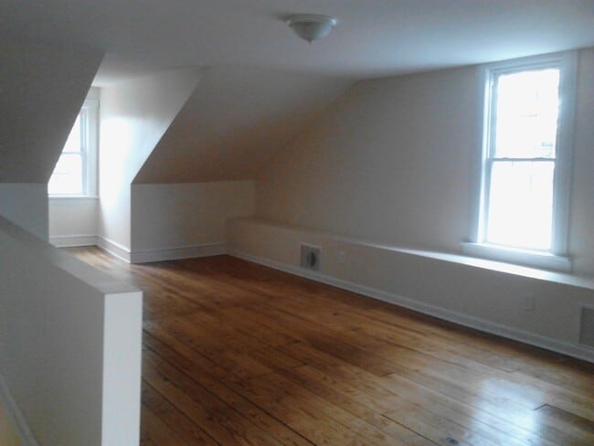 Building Photo - 706 Atlantic Ave