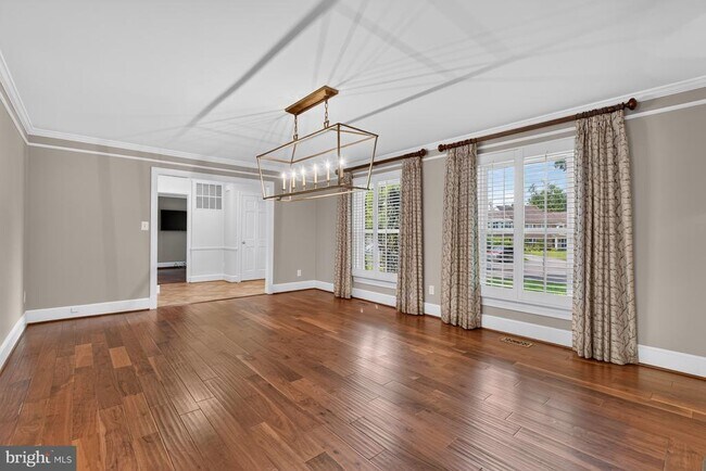 Building Photo - 1022 Delf Dr