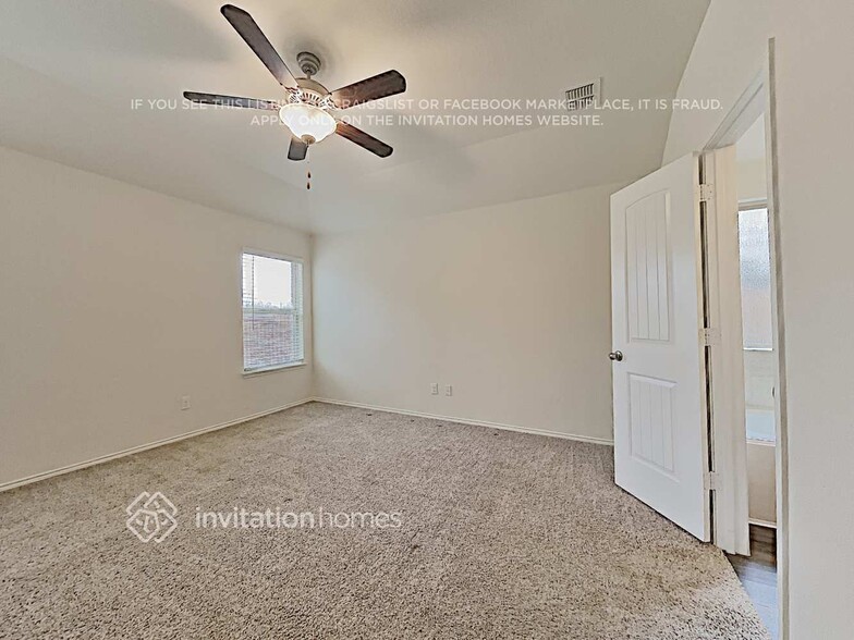 Building Photo - 1250 Acmite Ave