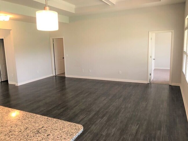 Building Photo - 5712 Oakgate Dr