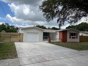 Building Photo - 3 bedroom in Cooper city FL 33328