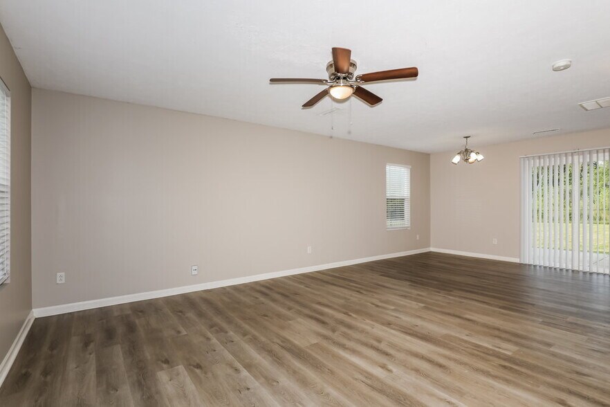 Building Photo - 8138 Fisher Bend Dr