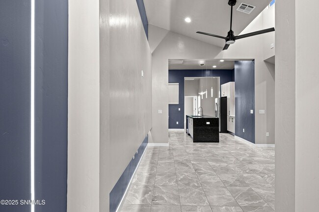 Building Photo - 4358 Capistrano Ave