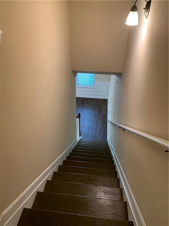 Building Photo - 549 Oakside Pl