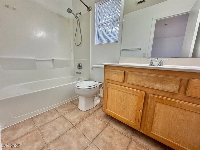 Building Photo - 9916 La Paca Ave