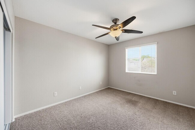 Building Photo - 1637 S Wildrose