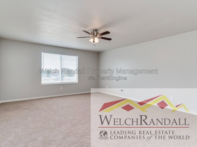 Building Photo - 897 Oxford Dr