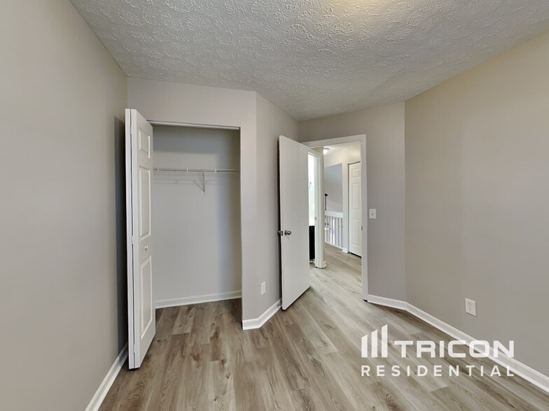 Building Photo - 102 Yocum Dr