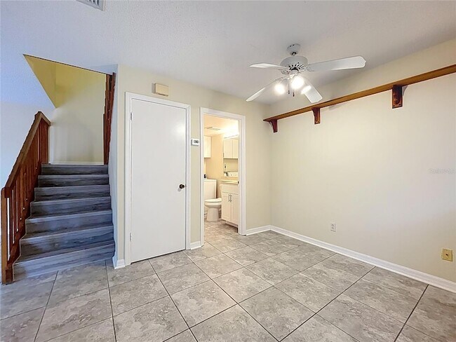 Building Photo - 5271 Coral Ct