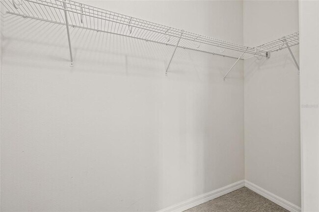 Building Photo - 1950 Lake Ridge Blvd