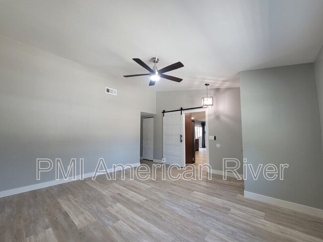 Building Photo - 9275 Defiance Cir