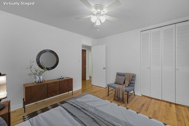 Building Photo - 1901 Dahlia Dr